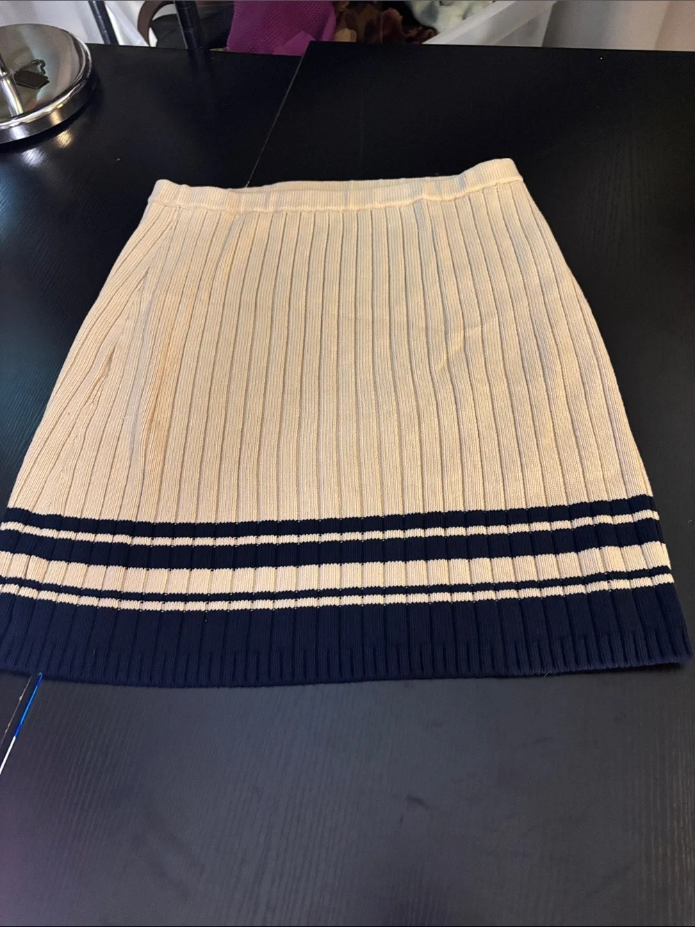 Tory Burch Beige Knitted A-lined Striped Skirt- Size Medium